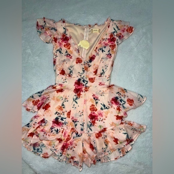 Altar'd State Pants - New ✨ Alter'd State Floral Ruffle Romper